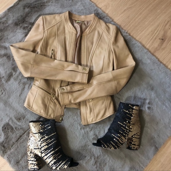 Gianni Bini Jackets & Blazers - EUC Gianni Bini Tan Leather Jacket